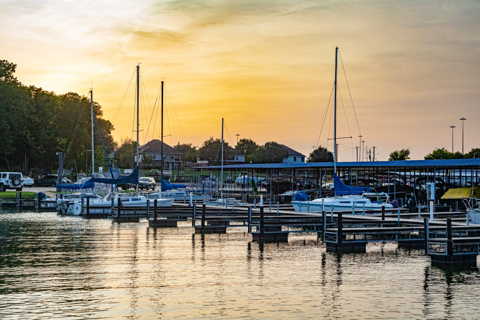 Captain's Cove - Boat Club